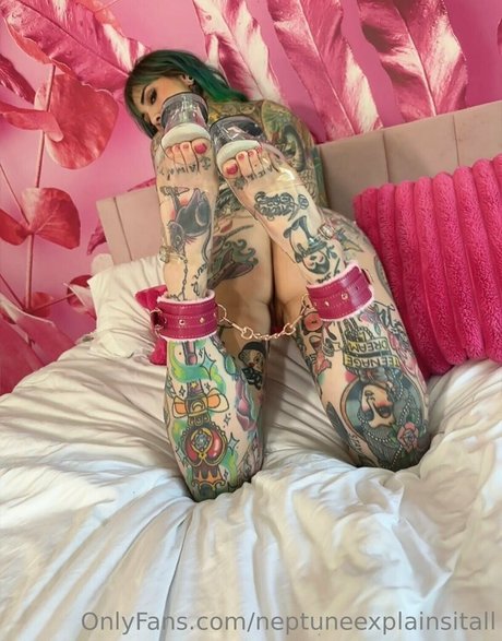 ロシアのアナルOnlyFans アートヌード 画像