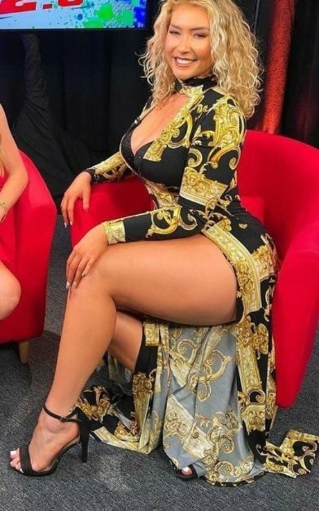 Nikkita Lyons セクシーなスター 写真
