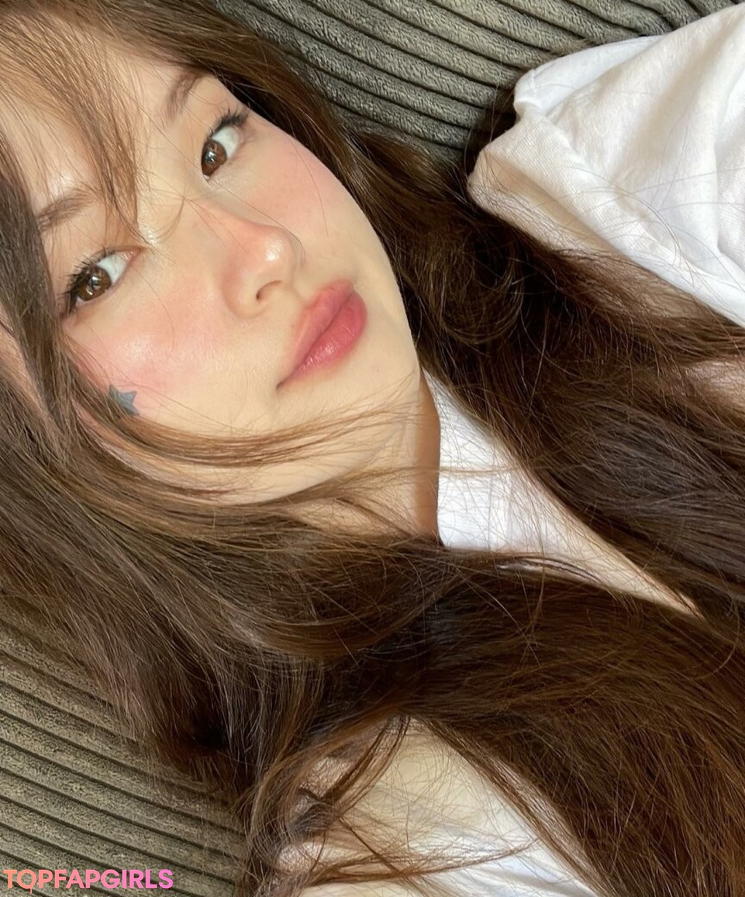 垂れ乳OnlyFans 裸 画像