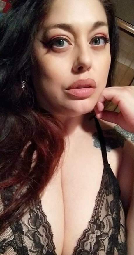 missleanalee top profile image
