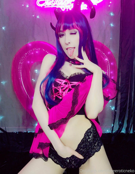 freeeroticneko top profile image