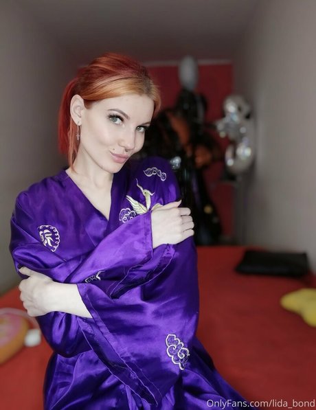 lida bond 美しいモデル 画像