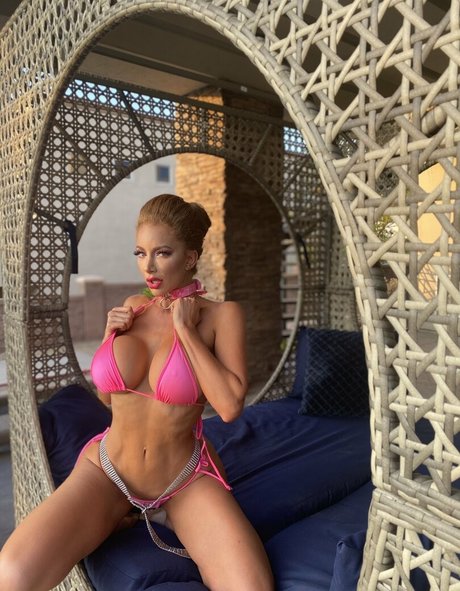 nicolettesheasquad 独占モデル 写真