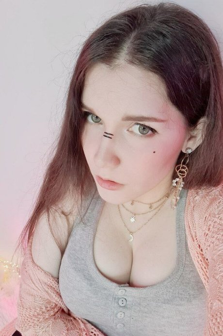 KittyKlaw ASMR 裸のポルノスター アーカイブ