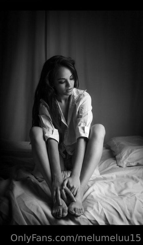 melumeluu15 ポルノモデル 画像