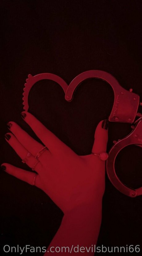 devilsbunni66 スター ヌード 写真