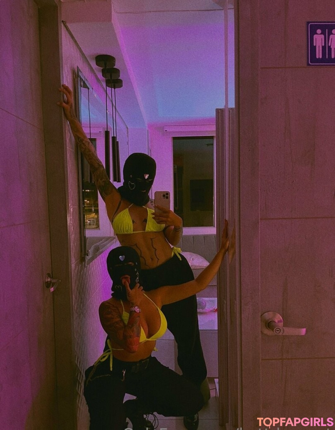 DElettraa ヌード女優 写真