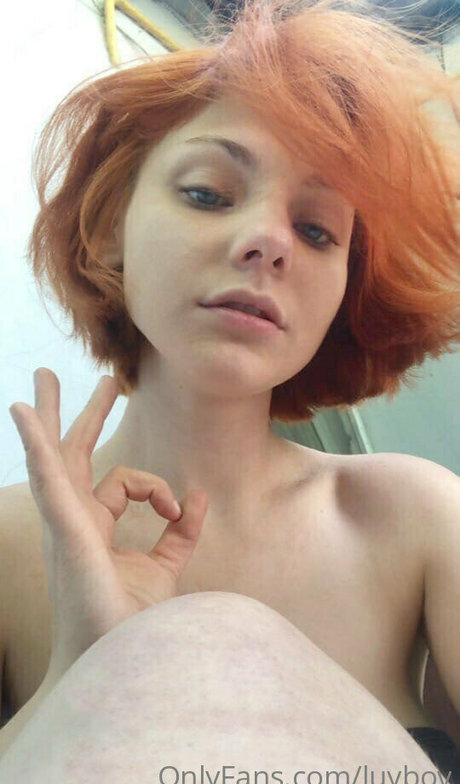 luybov スター ヌード 写真
