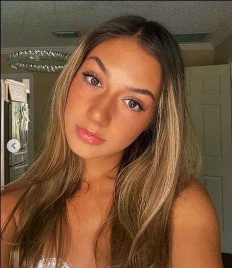 ロシアのアナルOnlyFans 無料セクシー 画像