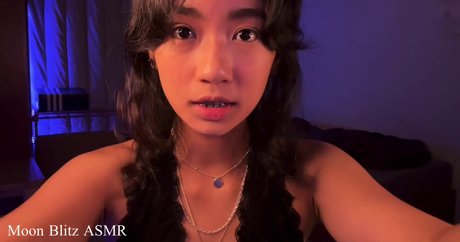 Moon Blitz Asmr セクシーなスター 写真
