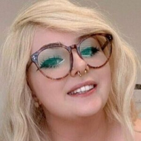 graciewaifufree 完璧な女優 写真