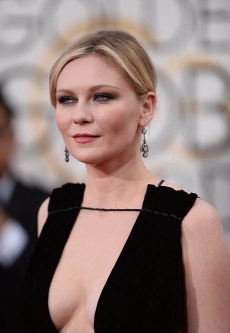 Kirsten Dunst 裸のモデル ギャラリー
