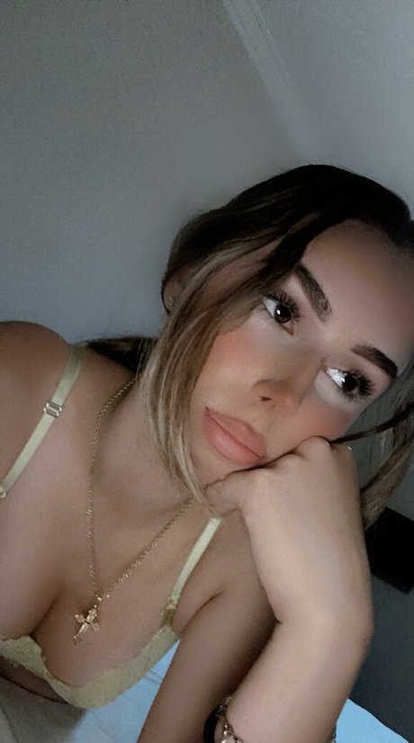 Daniela lzj セクシーなポルノスター 写真