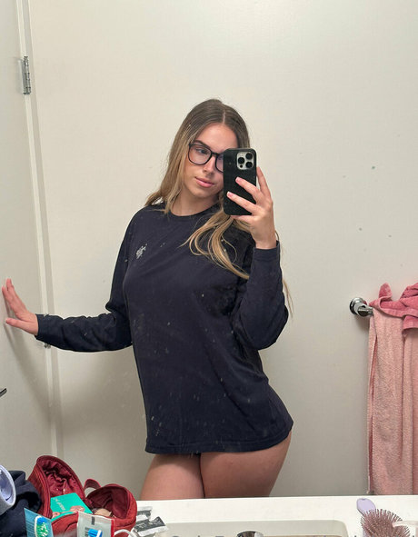 Daniela lzj profile image