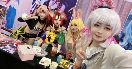 ZinieQ Cosplayer 最高のスター 写真