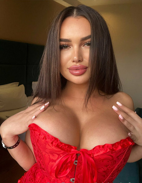 julyboobsfree セックスモデル 写真