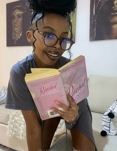naomiebony 女優 ギャラリー