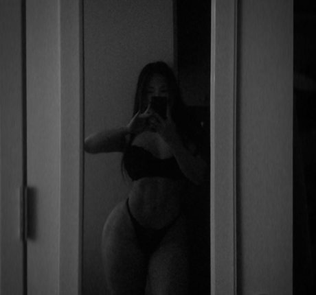 Dajinism ホットなポルノスター 写真