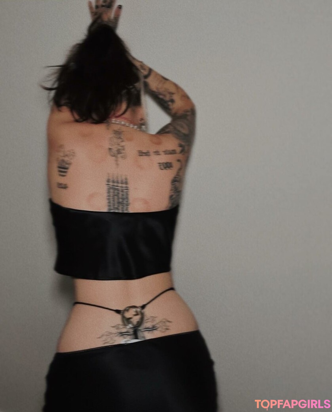 Craysounds ヌードモデル 写真