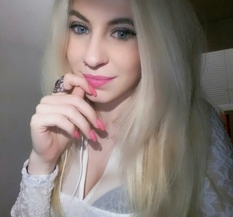 Mireia Rodriguez 美しいスター ギャラリー