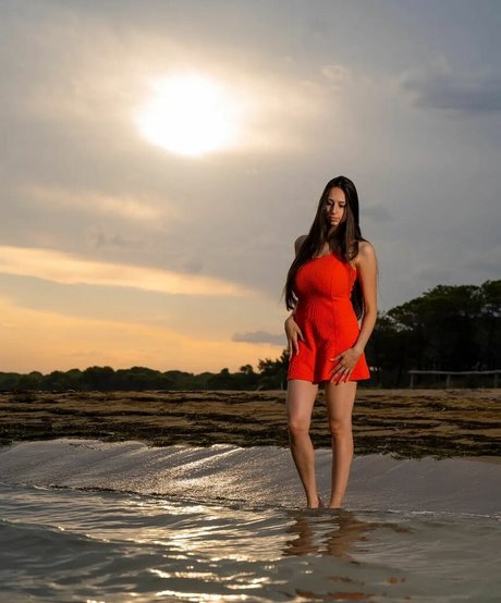 Letizia Ceresa 裸モデル 写真