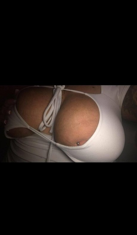 Britishbundaa セクシーなポルノスター 写真