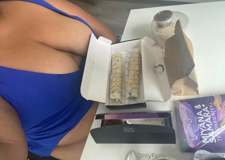 ショートティーンOnlyFans エロチック 写真