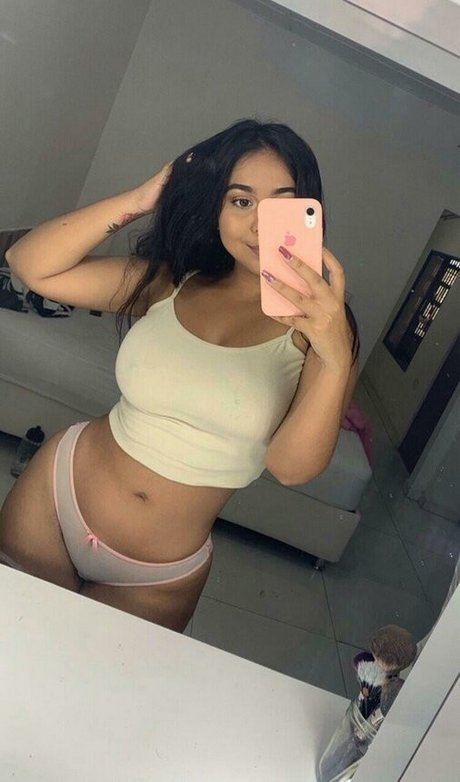 Stefaniepaolao 完璧なモデル 画像