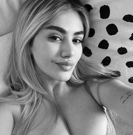 lisa straube ホット女優 写真