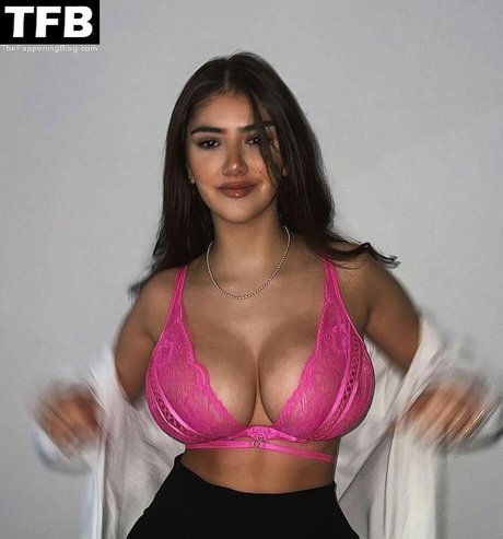 巨乳騎乗位OnlyFans 美しいxxx 写真