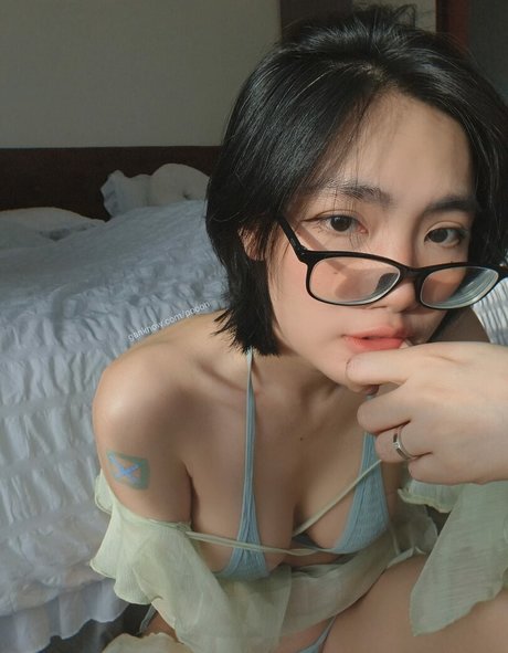 Poon Wrunya 美しい女優 写真