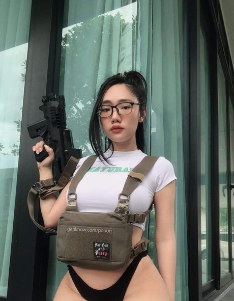 Poon Wrunya 高品質スター 画像