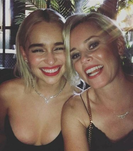 Emilia Clarke 最高のスター ギャラリー
