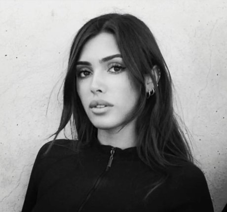 Bianca Censori 最高の女優 画像