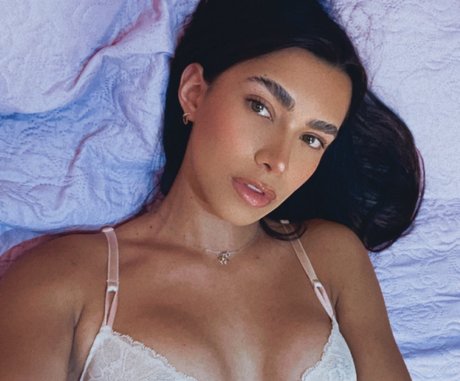 Gabrielle Maya ヌードモデル 写真