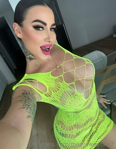 may sweetshot ポルノスター ヌード 写真