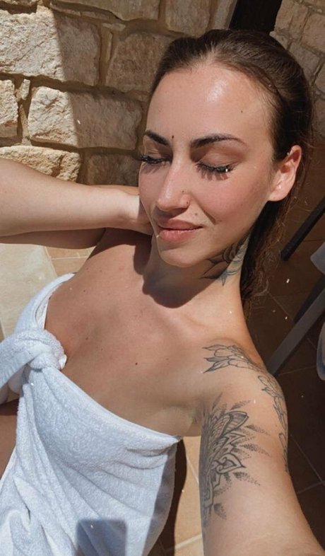 may sweetshot ヌードのポルノスター 画像