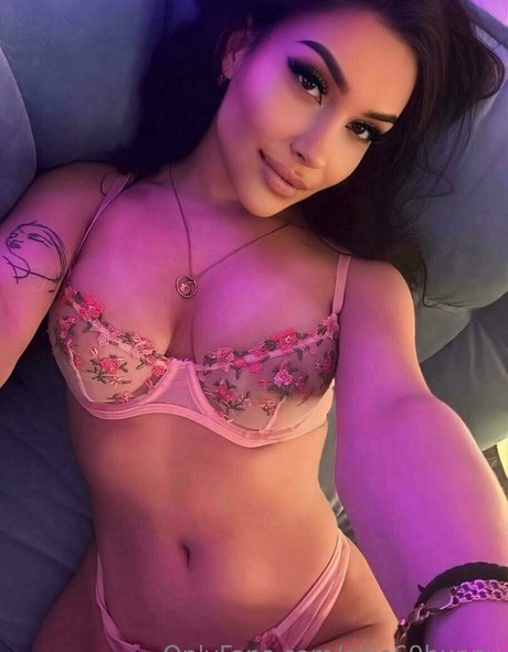 Ellie69bunny スター 写真