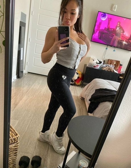 DeliciousDani トップポルノスター 写真