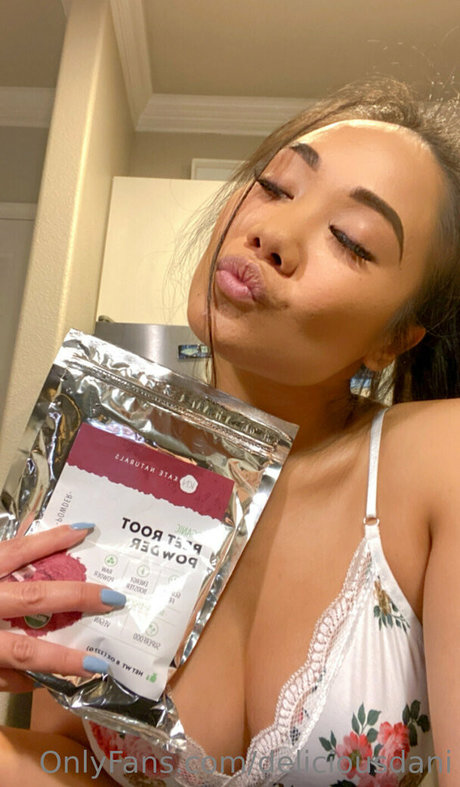 DeliciousDani 高品質モデル 写真