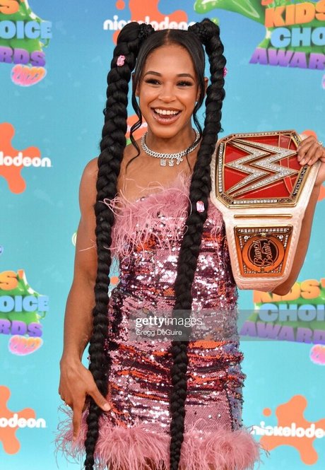 Bianca Belair 裸モデル 写真