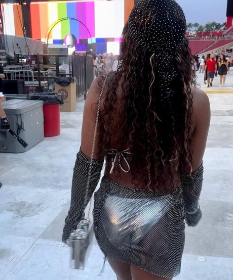 Bianca Belair ポルノ女優 写真