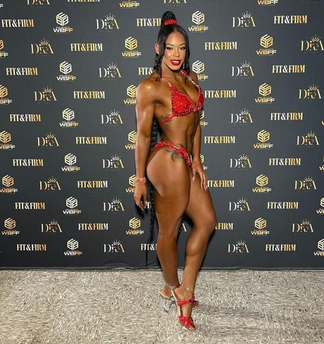 Bianca Belair 独占ポルノスター 写真