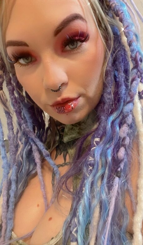 InkyQos アート女優 写真