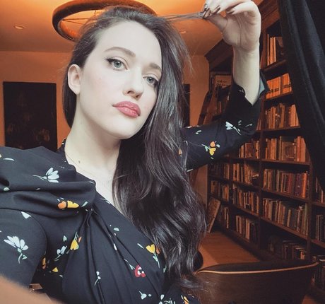 Kat Dennings 完璧なポルノスター 画像