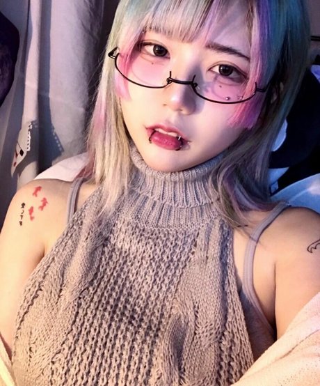 fishzombie スター ヌード 写真