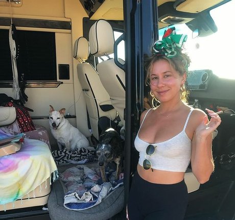 Haley Reinhart 独占スター 写真