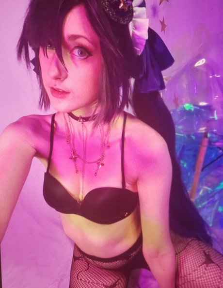 Labinnak ポルノ女優 写真
