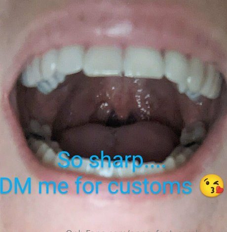 anna feet crush vore セクシーモデル 写真