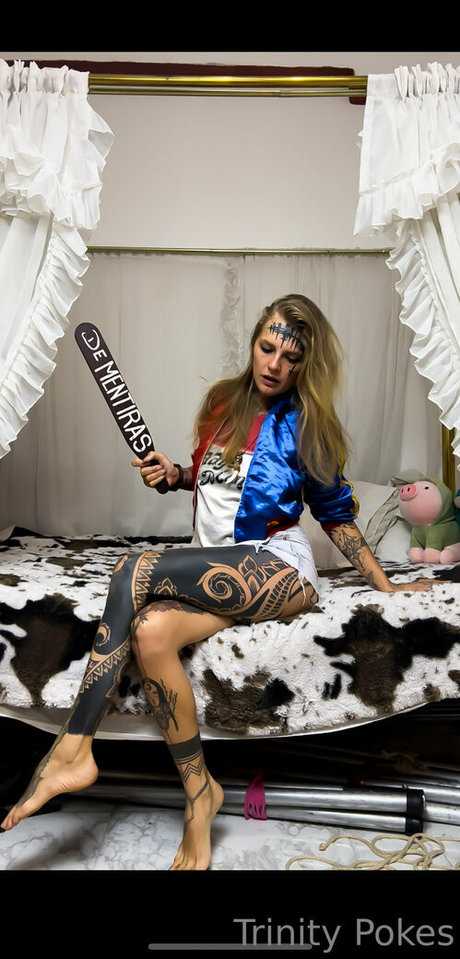 開いたおまんこOnlyFans 美しいヌード 画像